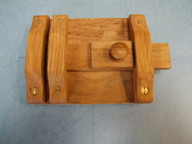 Oak Cottage Latch